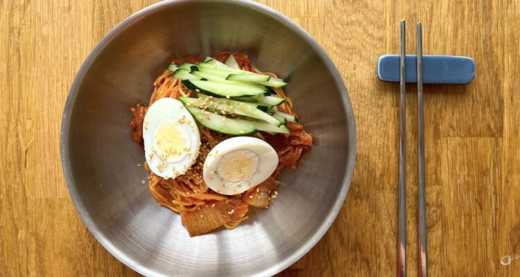 kimchi bibimguksu